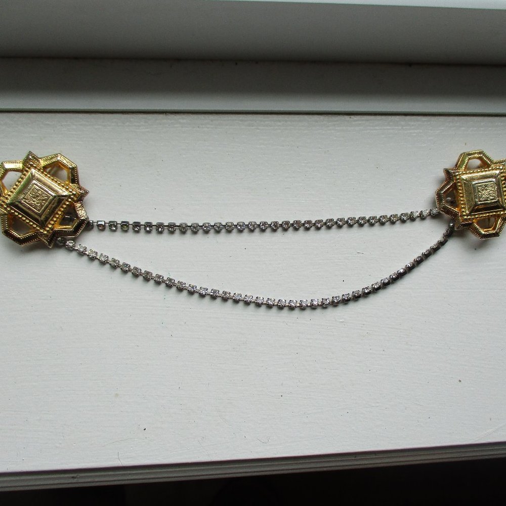 SALE!!!VTG Rhinestone Collar/Sweater Clip/Pin/ Sweater Guard